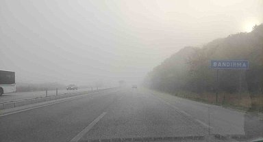 Bandırma'da sis etkili oldu