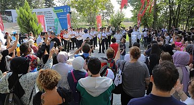 Bando ve Ciğer Festivali'nin ikinci gününde renkli görüntüler oluştu