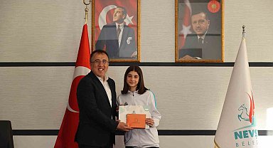 Başarılı sporcular ödüllendirildi