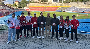 Başarılı sporcular ödüllerini aldı