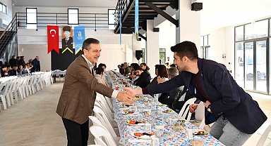 Başkan Ataç, ESOGÜ Uçak Mühendisliği Bölümü öğrencileri ile bir araya geldi