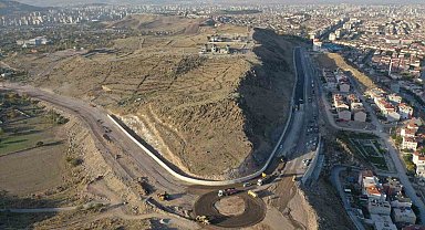 Başkan Büyükkılıç, 70 milyon TL'lik yolda asfalt çalışmasını inceledi