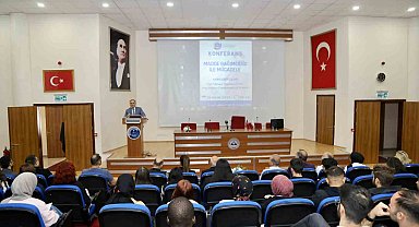 Başkan Büyükkılıç, sanatın ve sanatçının yanında