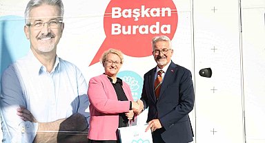 Başkan Erdem vatandaşların sıkıntılarını dinledi