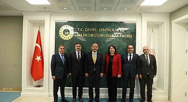 Başkan Özgan Kozan için çalışmalarına devam ediyor