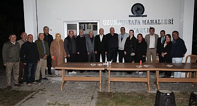 Başkan Özlü mahalle halkını dinliyor