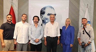 Başkan Tarhan, Mezitli'yi yabancı yatırımcılara anlattı