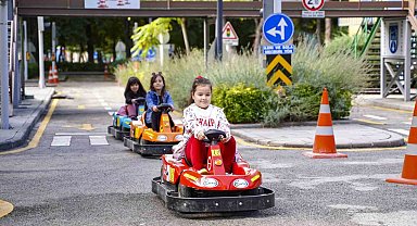 Başkentli miniklere pistte trafik eğitimi