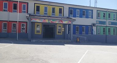 Batman'da jandarma köy okullarını renklendiriyor