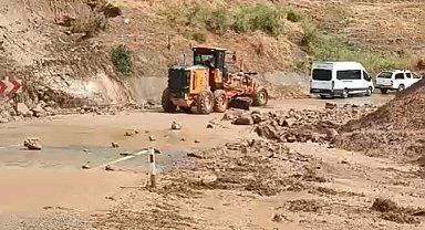 Batman'da sağanak sele neden oldu