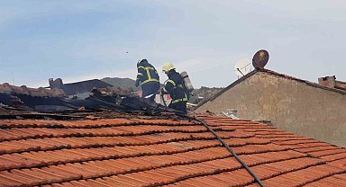 Bayat'ta korkutan çatı yangını