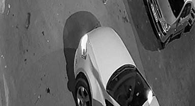 Bayrampaşa'da dehşet anları kamerada: 10 yıllık arkadaşının eşi, evine kurşun yağdırdı