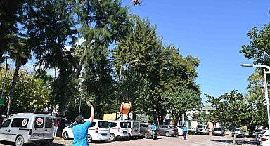 Belediye personeline ilk yardım çantası dronla geldi