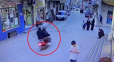 Berberdeki husumetlisini vurmak istedi, çocuklara rağmen kurşun yağdırdı