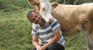 Beslediği danalara huylarına göre İsrail, Fransa, Yunanistan ve ABD devlet adamlarının adını verdi