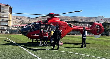 Beyin kanaması geçiren hastanın imdadına ambulans helikopter yetişti