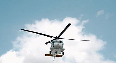 Bilecik semalarında alçak uçuş yapan helikopter merak konusu oldu