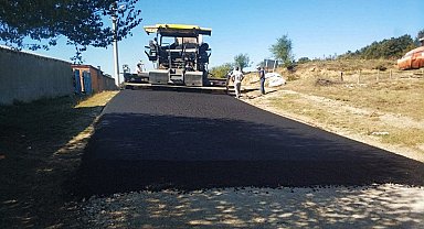 Bilecik'te köy yolları sıcak asfalt ile buluşmaya devam ediyor