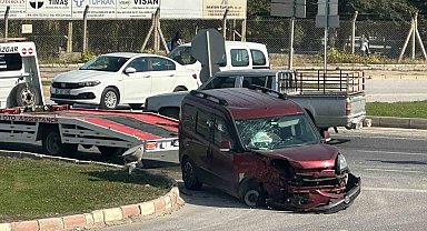 Bilecik'te meydana gelen trafik kazasında 2 kişi yaralandı