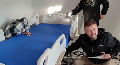 Bingöl'de yatalak hastalara ücretsiz hasta yatağı dağıtıldı