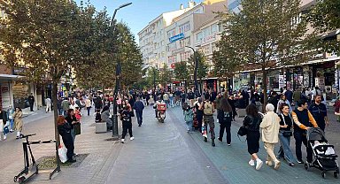 Bolu'da 4.5 büyüklüğündeki deprem: Vatandaş sokağa döküldü