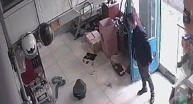 Börek tepsisini başına yedi akıllanmadı