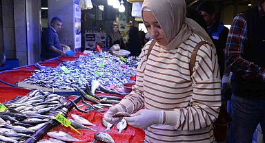 Bozüyük'te balık pazarında denetim