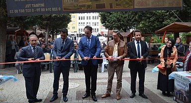 Bozüyük'te Kur'an kursu yararına hayır çarşısı kuruldu