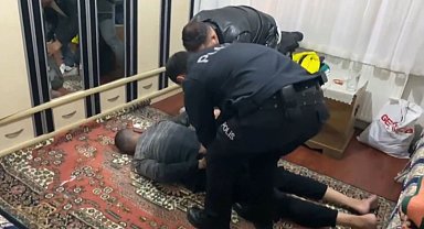 Bursa'da bin polisle şafak operasyonu...128 kişi yakalandı