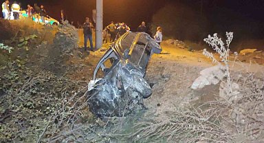 Bursa'da otomobil şarampole uçtu, 2 kardeş ve kuzenleri ölümden döndü