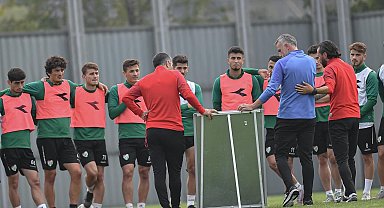 Bursaspor günü çift idmanla tamamladı