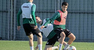 Bursaspor'da, Bucaspor 1928 maçı hazırlıkları sürüyor