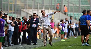 Bursaspor'da Teknik Direktör Nedim Vatansever'le yollar ayrıldı