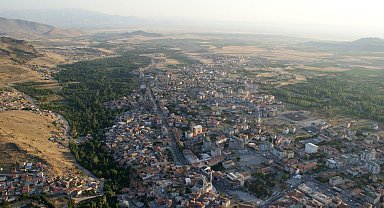Büyükşehir, Develi'de kentsel dönüşüm projelerini yakından takip ediyor