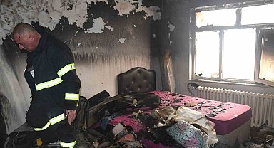 Çakmakla oynayan 2,5 yaşındaki çocuk felakete sebep oluyordu