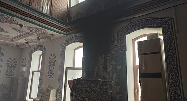 Camide çıkan yangın panik oluşturdu