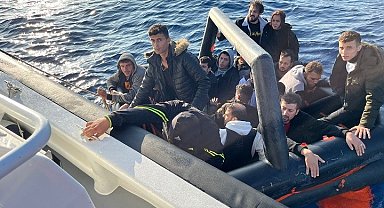 Can salına bindirip denizin ortasına bıraktılar