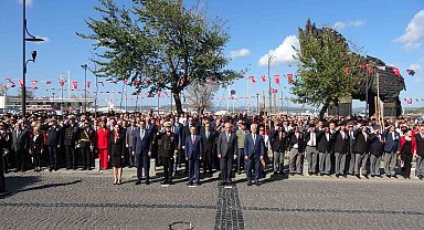 Çanakkale'de Cumhuriyet'in 100'üncü yılı kutlanmaya başladı