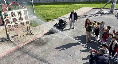 Çankırı itfaiyesi minik misafirlerini ağırladı