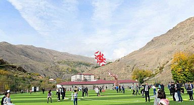 Çatak'ta uçurtma şenliği