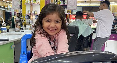 Çocukların 'kuaför' korkusunu yenmesi için özel alan oluşturdular