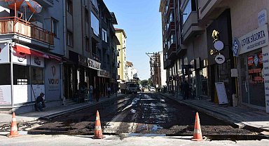 Çolak İbrahim Bey Caddesi'nde asfaltlama çalışması yapıldı