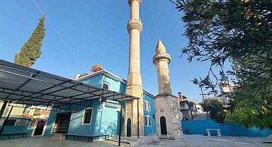 Çomakdağ'ın tarihi minaresi ilgi çekiyor