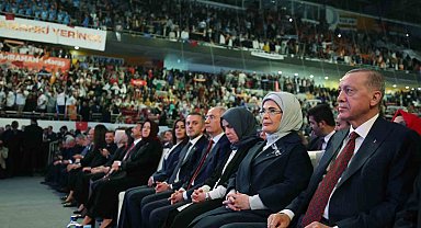 Cumhurbaşkanı Erdoğan AK Parti 4. Olağanüstü Büyük Kongresi'nde konuştu