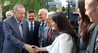 Cumhurbaşkanı Erdoğan, AK Parti Genel Merkezi'ne geldi