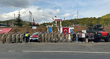 Cumhuriyet'in 100'üncü yılı anısına yüz öğrenci yüz fidan dikti
