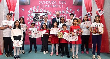 Cumhuriyetin 100. yılı İÇEM'de coşkuyla kutlandı