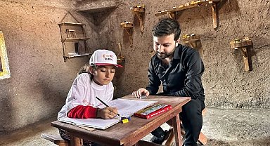 Cumhuriyetin 100. yılında 100 öğrenci Suriye sınırında resim çizdi