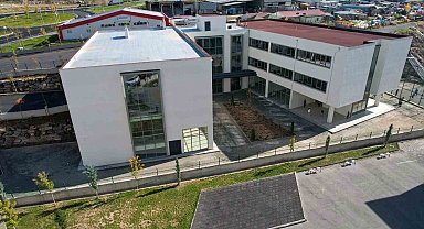 Cumhuriyetin 100. yılında Emine Gönen Ortaokulu Açılıyor