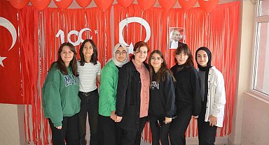 Cumhuriyetin 100'üncü yılında 100 yıllık eserler sergilendi